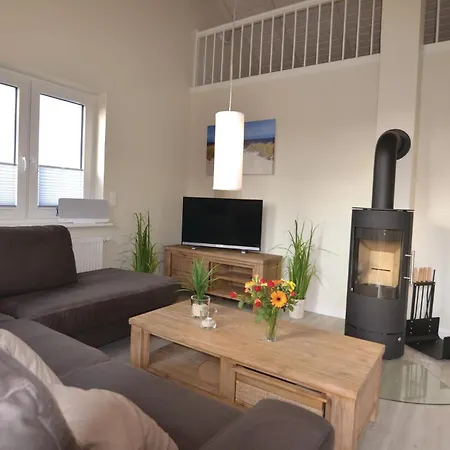 1 Bedroom Beautiful In *